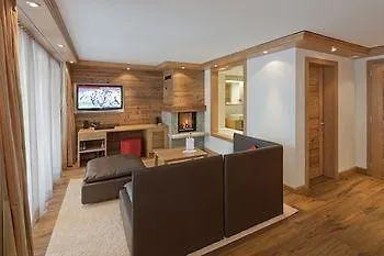 Hotel Petit Schonegg 4*